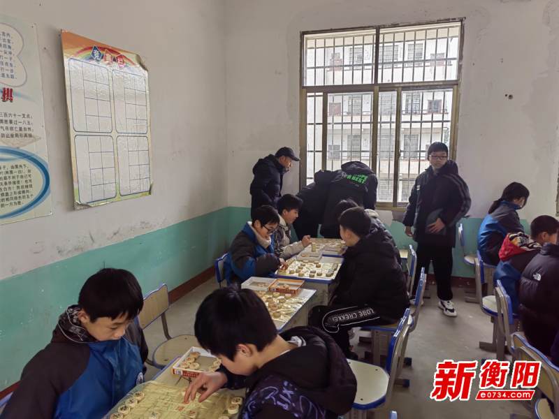 衡山县长江中学:艺体赋能新体验,课服改革扬新帆 - 教育资讯 - 中国