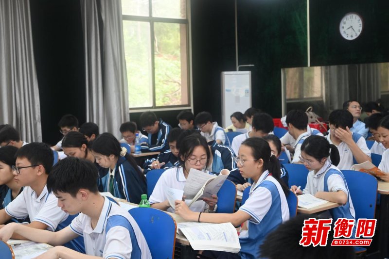 衡东一中举行2024年上期新入职教师"高效课堂"教学竞赛 - 教育资讯