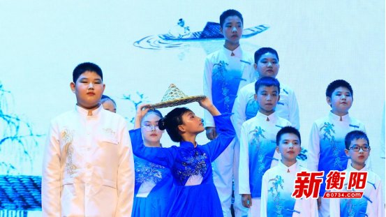 常宁市尚宇学校小学部举办庆六一文艺汇演