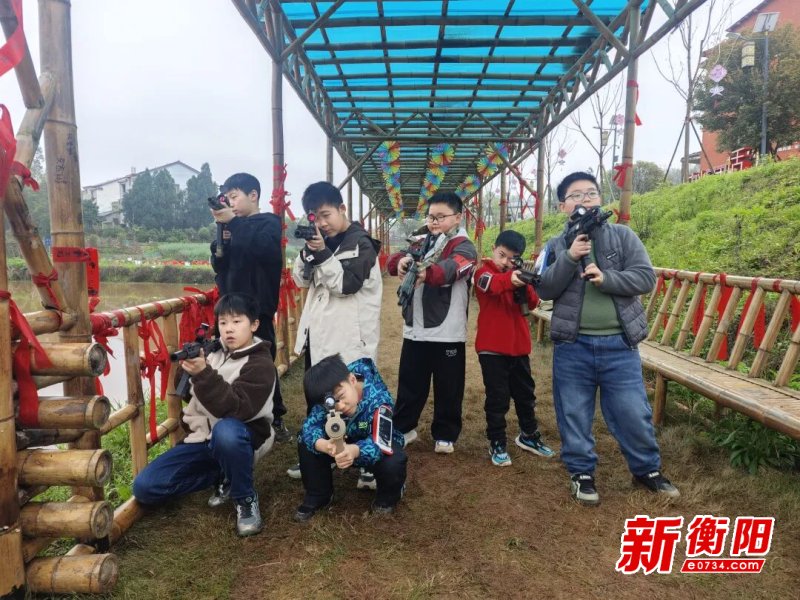 “战斗”吧少年！雁峰区花溪山林真人CS火热开战